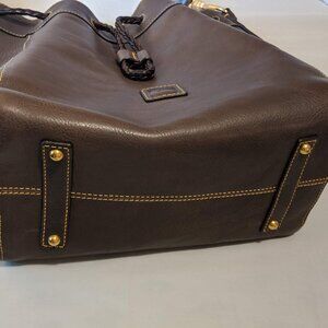 Gorgeous bucket bag, rich brown leather, slouchy timeless cool